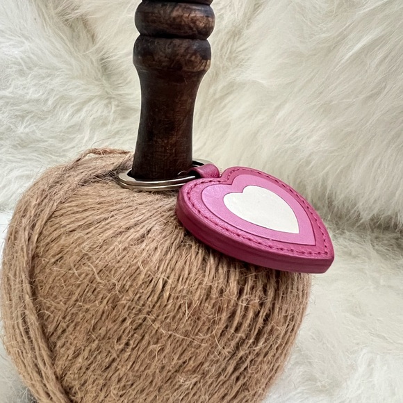 Coach Heart Keychain Made in Italy - Picture 2 of 7